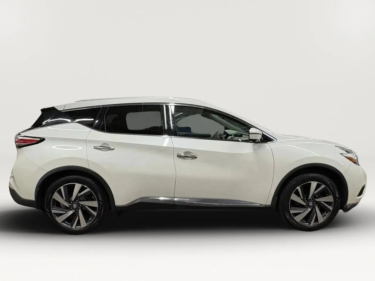 Used 2017 Nissan Murano Platinum w/ Platinum Technology Package AWD/4WD image 6