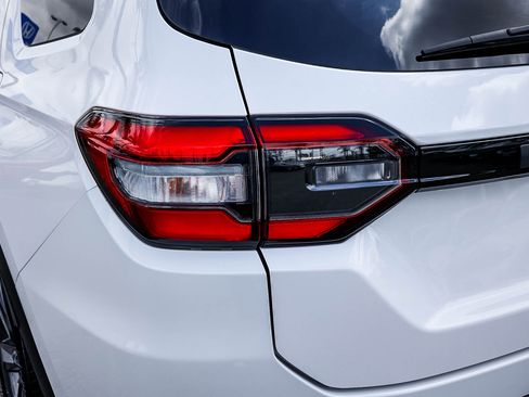 Certified 2024 Honda Pilot Touring image 8