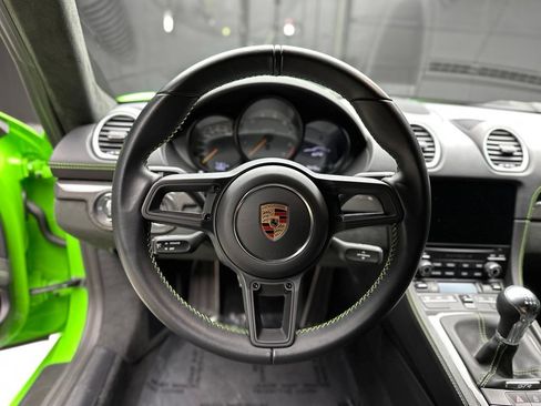 Used 2023 Porsche 718 Cayman GT4 RWD image 21