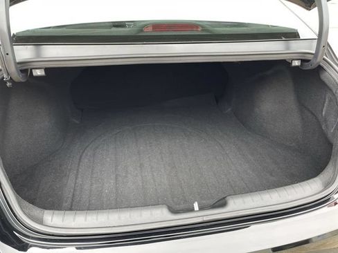 Used 2023 Hyundai Elantra SE FWD image 22