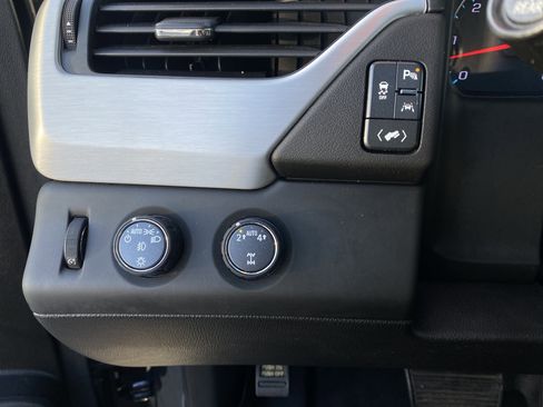 Used 2019 GMC Yukon XL SLT w/ Open Road Package image 10