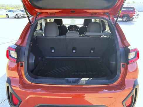 Used 2024 Subaru Crosstrek 2.0i Premium AWD/4WD image 9