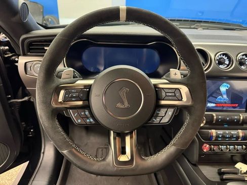 Used 2020 Ford Mustang Shelby GT500 w/ Technology Package RWD image 20