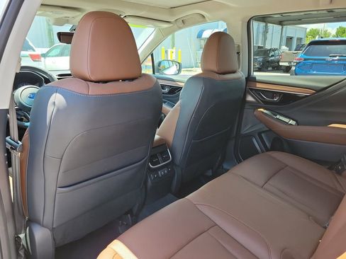 Certified 2022 Subaru Outback Touring AWD/4WD image 12