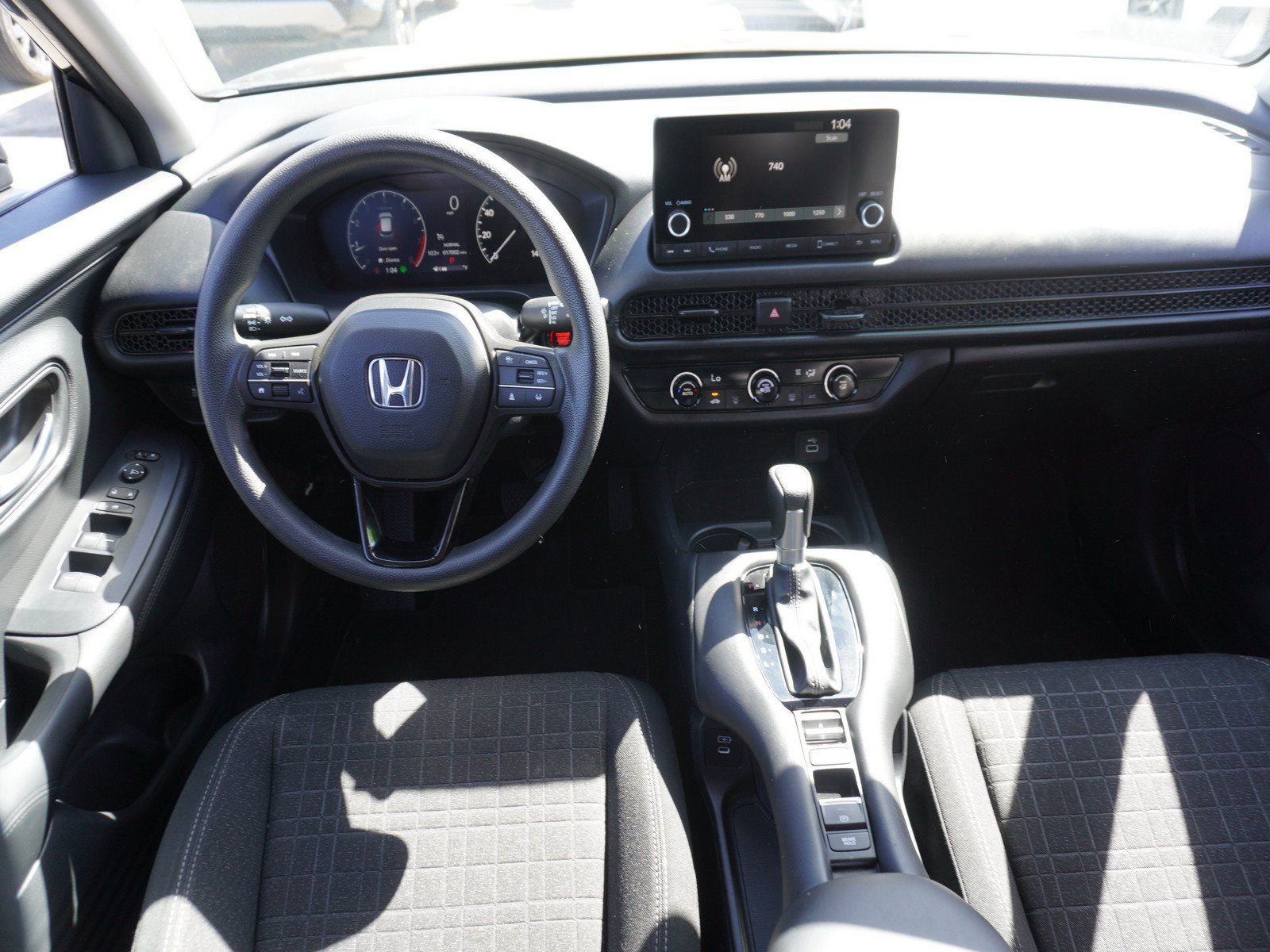 Used 2025 Honda HR-V LX image 2
