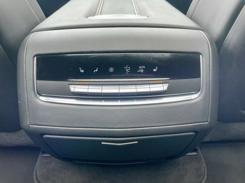 Used 2023 Cadillac Escalade Premium Luxury image 26