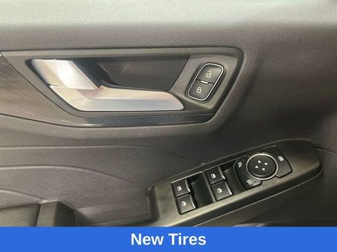 Used 2025 Ford Escape ST-Line Select AWD/4WD image 13