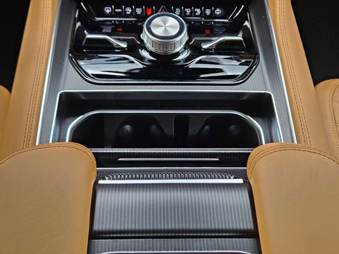 New 2026 Jeep Grand Wagoneer Summit AWD/4WD image 10