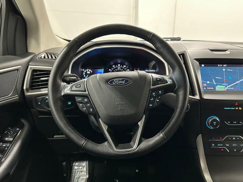 Used 2019 Ford Edge SEL w/ Equipment Group 201A AWD/4WD image 13