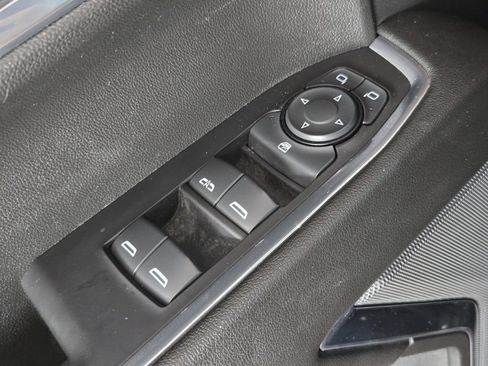 Used 2024 Chevrolet Silverado 1500 LT RWD image 25