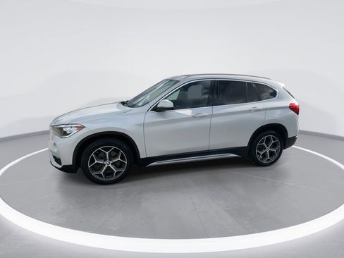 Used 2019 BMW X1 xDrive28i w/ Convenience Package image 9