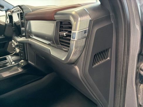 Used 2021 Ford F150 Lariat w/ Equipment Group 502A High image 39