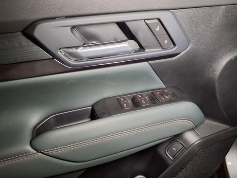 New 2026 GMC Terrain AT4 AWD/4WD image 16