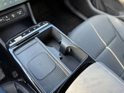 New 2025 Hyundai Tucson Limited image 21