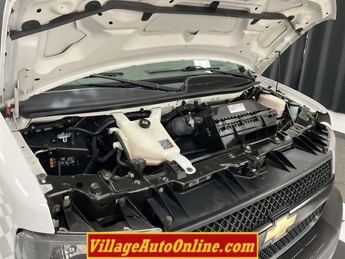 Used 2021 Chevrolet Express 2500 Extended w/ Driver Convenience Package RWD image 33