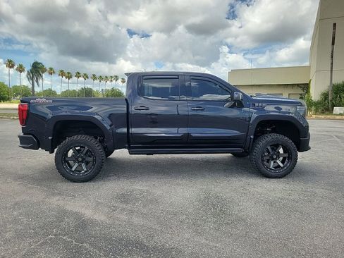Used 2026 GMC Sierra 1500 AT4 w/ Technology Package AWD/4WD image 4