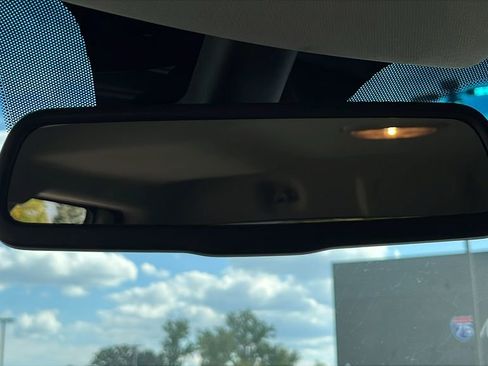 Used 2018 RAM 1500 ST w/ SXT Appearance Group AWD/4WD image 20