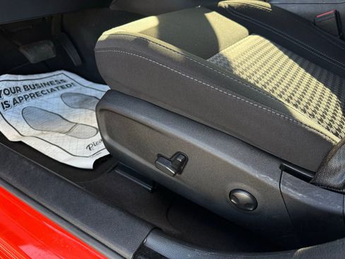 Used 2023 Dodge Charger SXT image 34