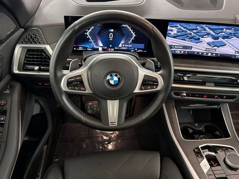 Used 2025 BMW X5 xDrive40i w/ M Sport Package AWD/4WD image 14