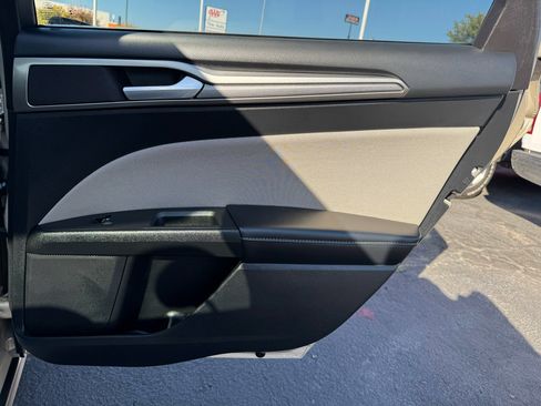 Used 2017 Ford Fusion S image 21