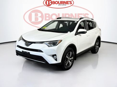 Used 2017 Toyota RAV4 XLE w/ All Weather Liner Package AWD/4WD image 5
