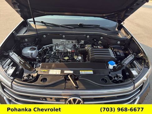 Used 2024 Volkswagen Atlas SE AWD/4WD image 31