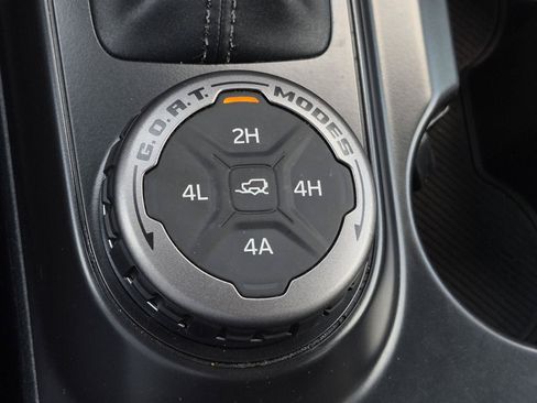 Used 2024 Ford Bronco Badlands AWD/4WD image 32