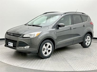 Used 2016 Ford Escape SE w/ SE Cold Weather Package