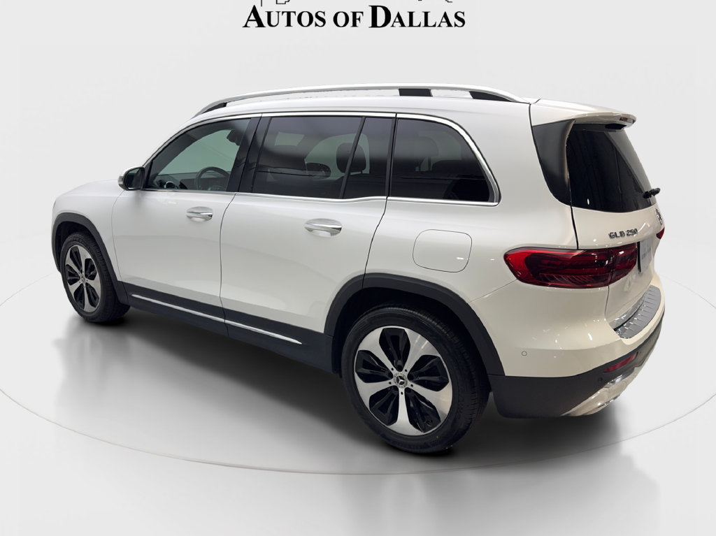 Used 2025 Mercedes-Benz GLB 250 4MATIC image 12