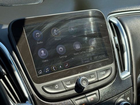 Used 2024 Chevrolet Malibu LT image 21