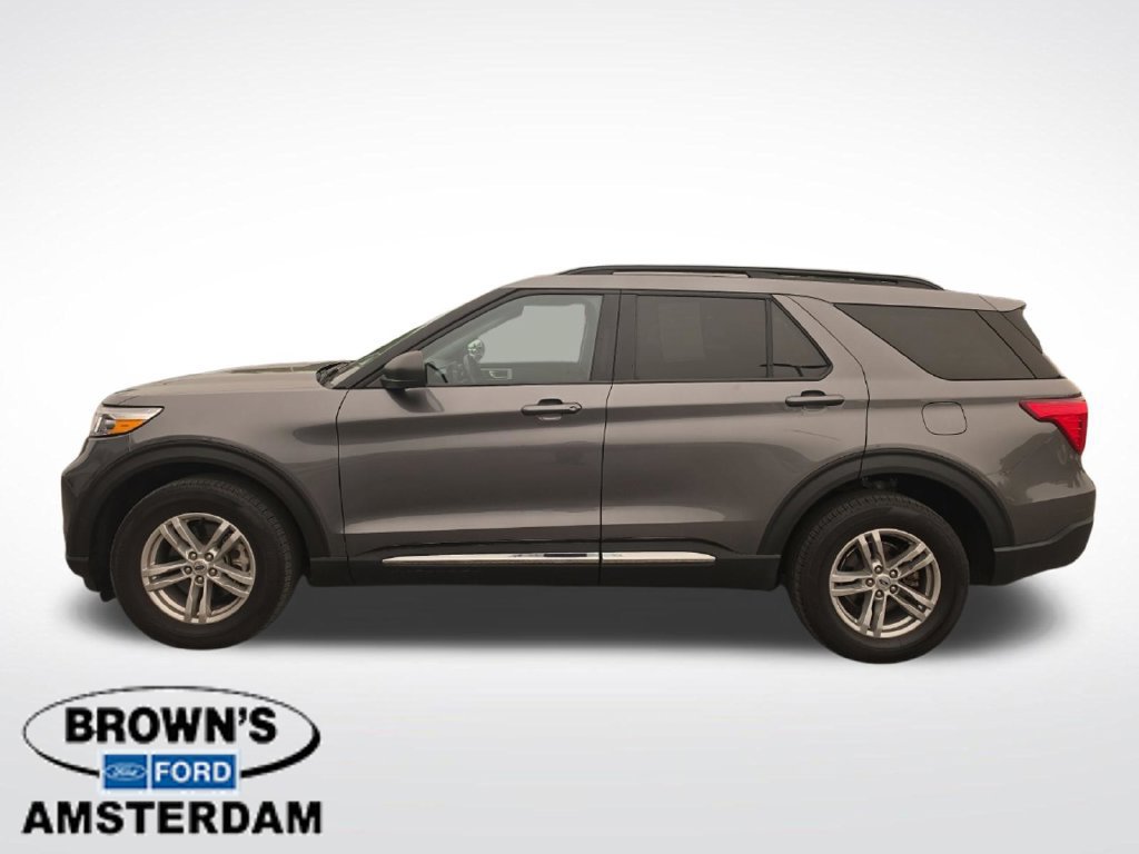 Used 2022 Ford Explorer XLT w/ Equipment Group 202A AWD/4WD image 5