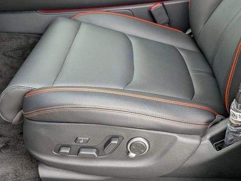 New 2026 Genesis GV70 2.5T Sport Prestige AWD/4WD image 15