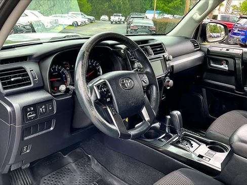 Used 2016 Toyota 4Runner Trail AWD/4WD image 15