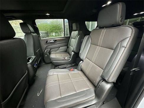 New 2026 Chevrolet Suburban High Country w/ Sun And Tow Package image 26