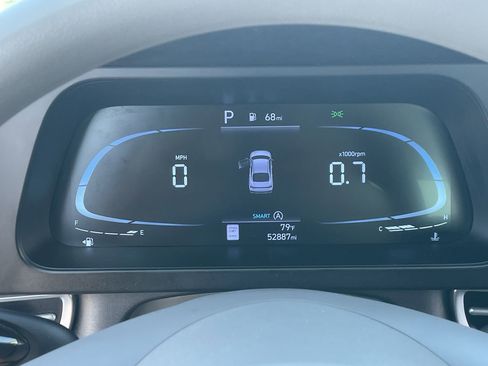 Used 2024 Hyundai Elantra SE image 31