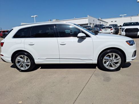 Used 2021 Audi Q7 2.0T Premium Plus w/ Premium Plus Package AWD/4WD image 7