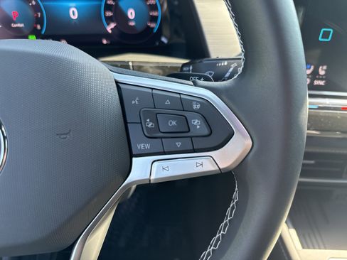 New 2026 Volkswagen Atlas Cross Sport SE FWD image 15