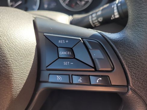 Used 2025 Nissan Sentra S image 28