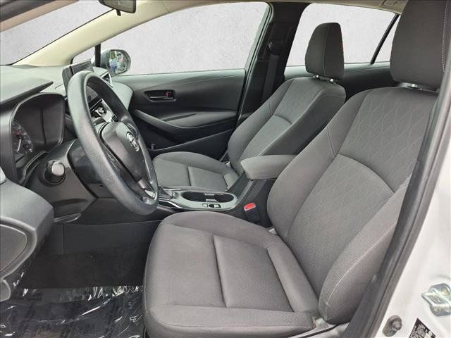 Used 2024 Toyota Corolla LE FWD image 15