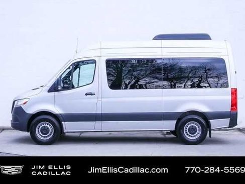 Used 2024 Mercedes-Benz Sprinter 2500 image 2