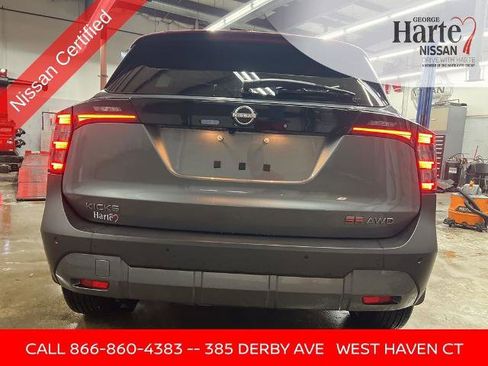 Certified 2025 Nissan Kicks SR image 4