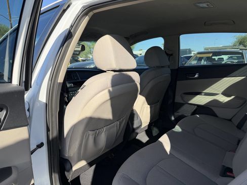 Used 2016 Kia Optima LX image 20