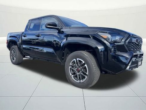 Used 2025 Toyota Tacoma TRD Sport image 7