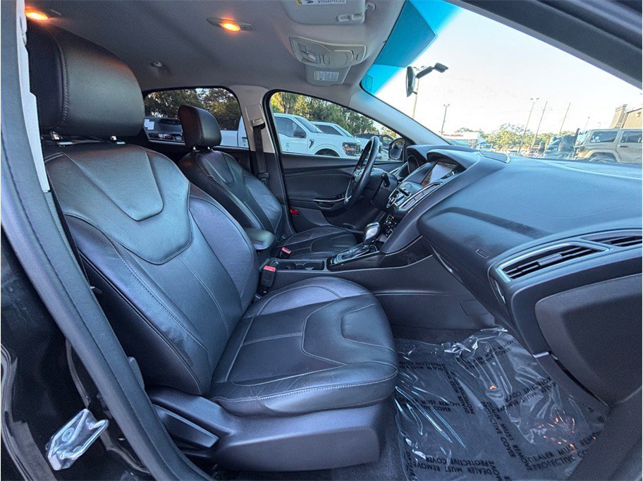 Used 2015 Ford Focus Titanium w/ Titanium Cold Weather Package FWD image 35