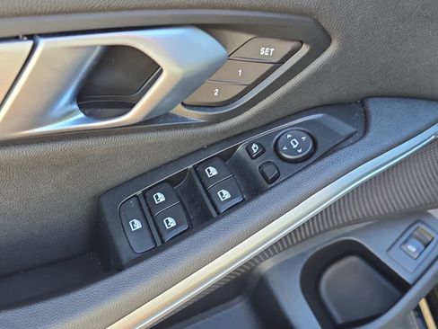 Used 2020 BMW 330i 330i w/ Driving Assistance Package image 18