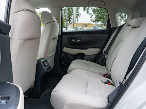 Certified 2026 Honda HR-V LX image 11