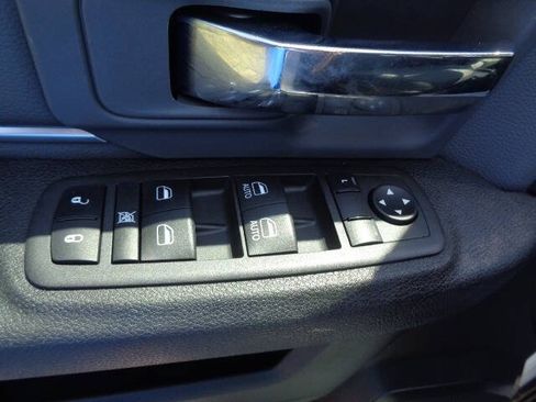 Used 2022 RAM 1500 Classic SLT w/ Electronics Group AWD/4WD image 12