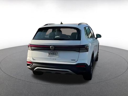 Used 2026 Volkswagen Taos S AWD/4WD image 15