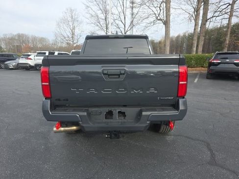 Used 2025 Toyota Tacoma TRD Off-Road image 6