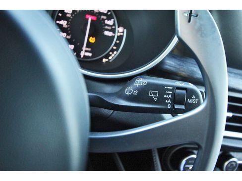 Used 2022 Alfa Romeo Stelvio Sprint image 21